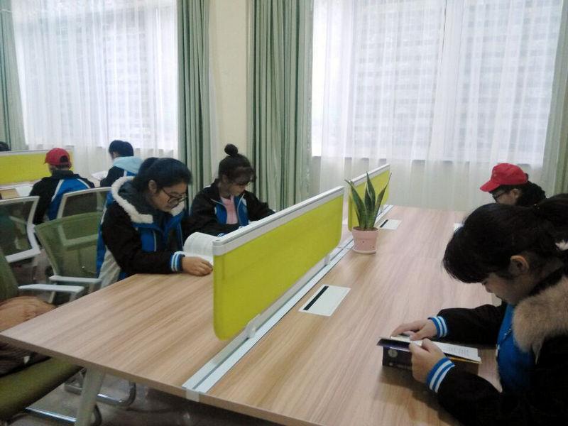 泸州外国语学校